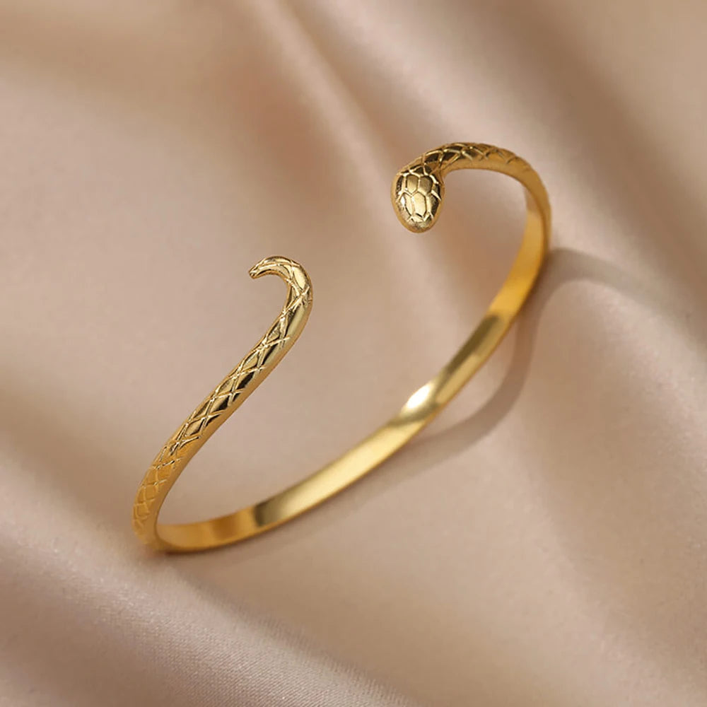 Stainless Steel Wide Bangles for Women Luxury Gold Color Chunky Flower Cuff Bangle Bracelet femme Vintage Wedding Jewelry Gifts