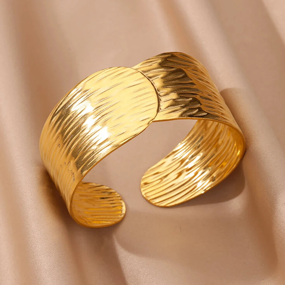 Stainless Steel Wide Bangles for Women Luxury Gold Color Chunky Flower Cuff Bangle Bracelet femme Vintage Wedding Jewelry Gifts